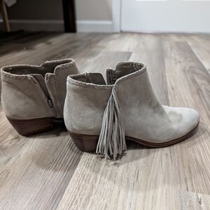Sam Edelman Paige Ankle Bootie, Fringe, Tan Suede Size 8